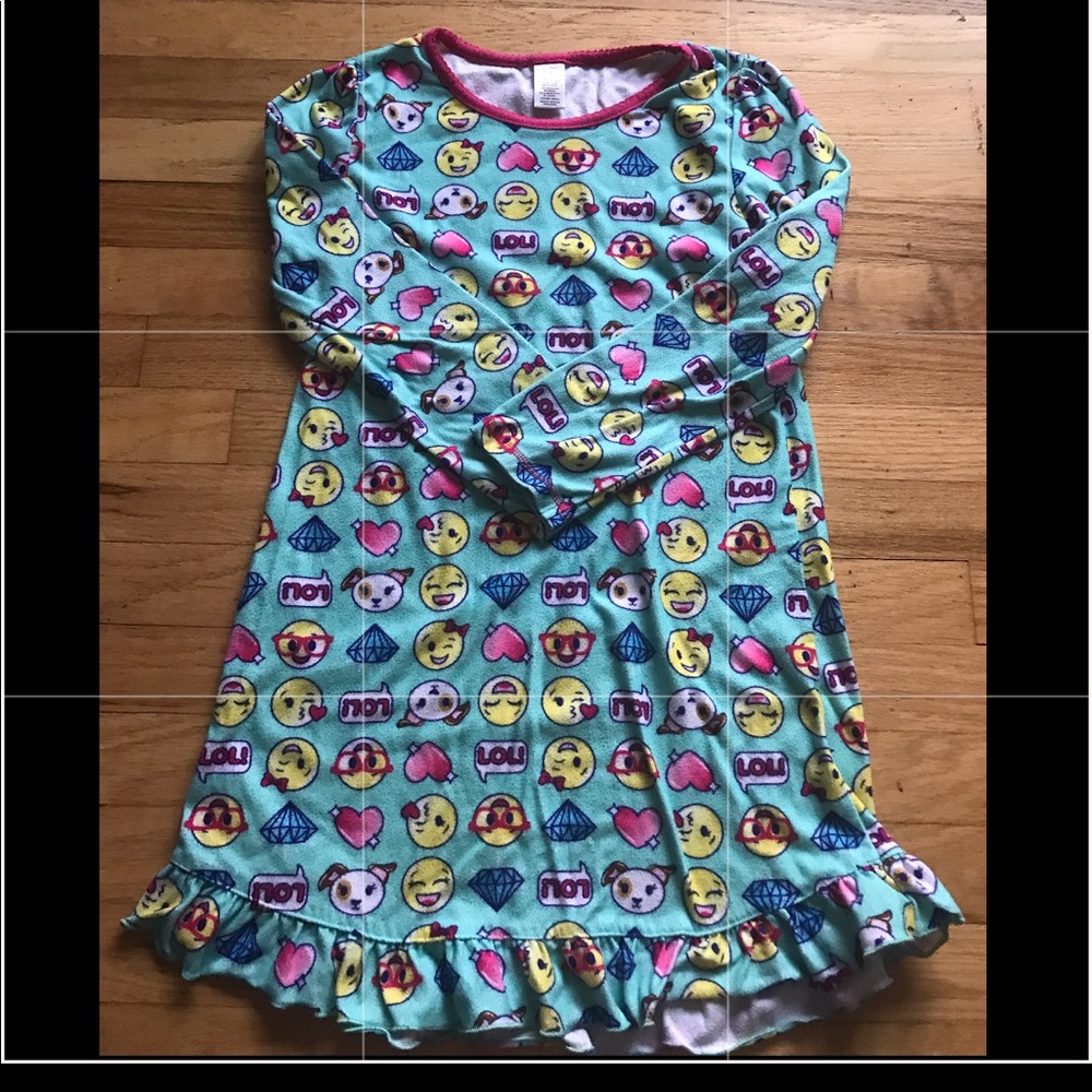 ☀️BOGO Emoji Flannel Nightgown 10